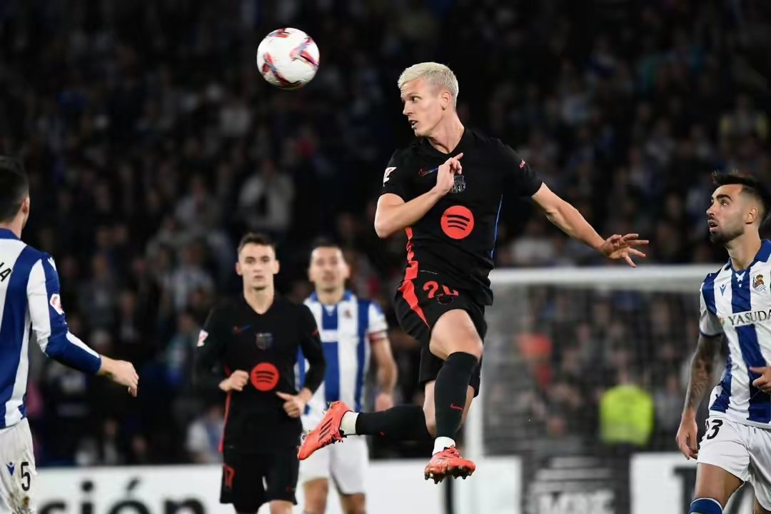 爱游戏体育官网赛后突围战来临；皇家社会围绕英超远射贴柱；球迷炸锅；训练强度明显提升的简单介绍