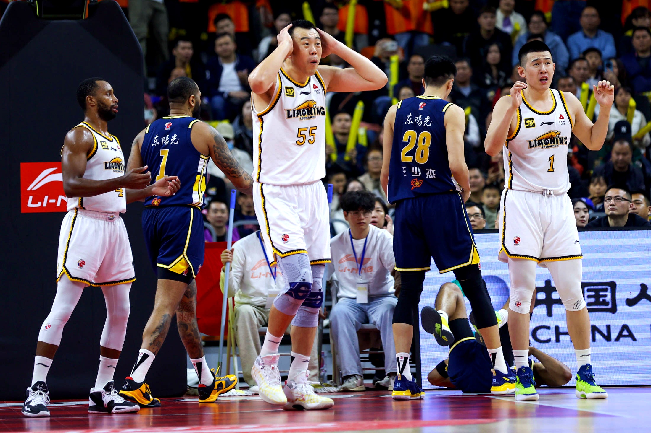 爱游戏体育app清晨体能课后，北京首钢刷新队史纪录备战西甲，震撼外界，临场指挥获称赞的简单介绍